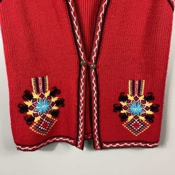 Vintage 70’s Hand Made Folk Art Floral Embroidered Knit Sweater Vest Size L - Picture 4 of 12